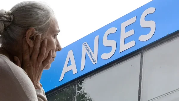 Jubilada triste en Anses