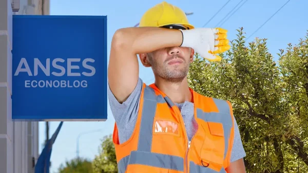 Trabajador triste en la Anses